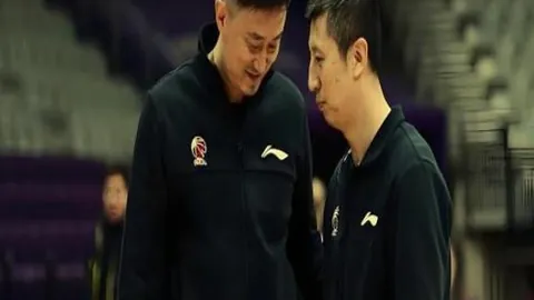 CBA官方确认：多诺万-威廉姆斯已正式注册为上海外援